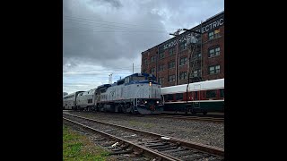 Trains at NW Nicolai ST in Portland, OR FT: B32-8WH leader