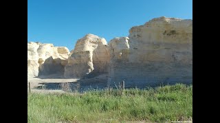 Little Pyramids and Monument Rocks