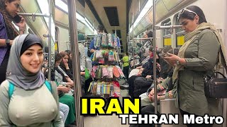 Exploring Tehran's Metro : What Does The Iranian Society Look Like In The Subway