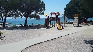 Crikvenica 2021  šetnja od gradske plaže do centra