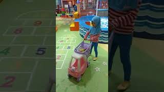 BERMAIN DAN BERBELANJA DI SUPERMARKET KIDZILLA SUNTER