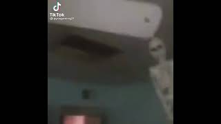 skeleton spinning on fan meme