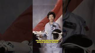 astronot perempuan pertama dan satu-satunya dari Indonesia#shorts