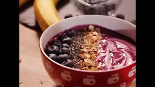 Recipe: Tasty Swiss Müesli Smoothie Bowl