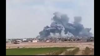 Heavy Israel 🇮🇱airstrikes on Al-Qusayr, Syria 🇸🇾 targetting hezbollah🇱🇧 weapon storage facilities