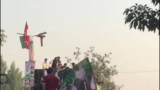 Footage of the firing. Assassination attempt on Imran Khan. #imrankhan #live