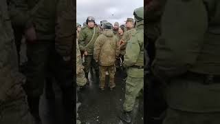 В Подмосковье мобики устроили разборки с офицерами из-за "имитации" подготовки к войне