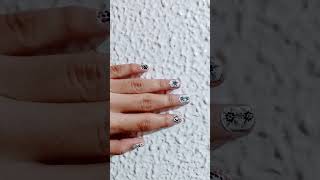 plate design nail art