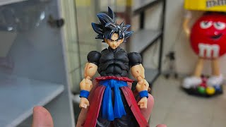 Ultra Instinct Xeno Goku Concept Art Figure by AVTCUSTOMS