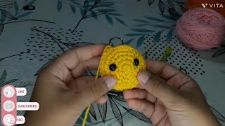 me enamoré de este llavero fácil y rápido de hacer a crochet