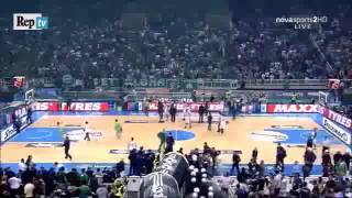 Basket, tifosi del Panathinaikos attaccano panchina Olympiacos