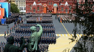 Военный парад посвященный 9 Мая на Красной площади в Москве.