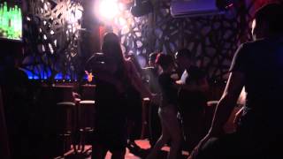 Heart zouk dance - Hoai Phuong & kathryn at la bomba