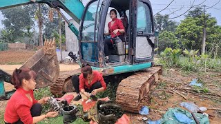 The genius girl repairs and maintains the excavator.