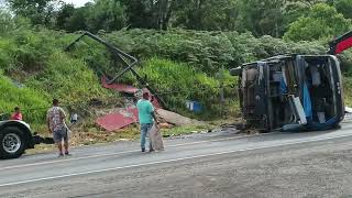 Grave acidente na serra com onibus deixa vitimas (Saymon aventureiro)