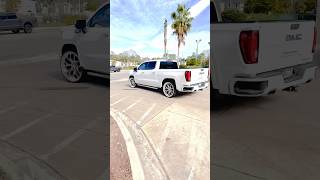 PEARL WHITE GMC DENALI EASES OUT INTO TRAFFIC #shortvideo #gmc #automobile #denali #gmcsierra 🥇