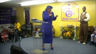 Evangelist Vivian Morris August 14 2011 Part 4