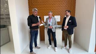 Stephan Zander, Marketingleiter Schlüter-Systems, und Walther Tillner, Produkt Management – Cersaie