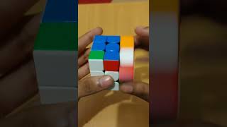 Rubik's cube on beat