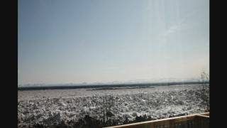 Time-Lapse, Mackenzie River Breakup 2009