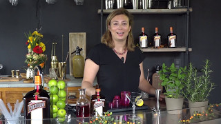 Cocktail Cointreaupolitan maken met Edith Willocx.