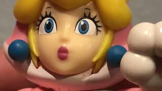 Toy Spotlight #11: Super Mario Jakks Pacific- Cat Peach with Super Bell Review!- Dimiram