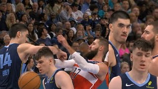 Zach Edey gets heated and bumps Jonas Valanciunas then death stares him for elbow