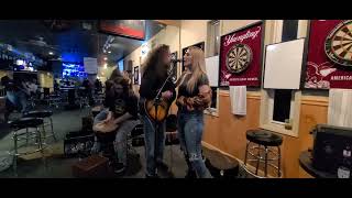 "Jolene" #coversong by Cassidy Paige, Lucien Schroyer & Drew #acousticmusic #livemusic