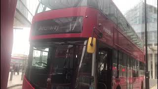 17 Routemaster at London bridge