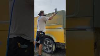 Vom Postbulli zum Offroadcamper🚐 - DIY Lack  #shorts #vanlife #diyvanconversion #campervan