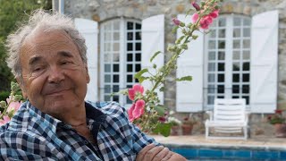 Pierre Perret : à quoi ressemble sa sublime propriété en Seine-et-Marne où il vit depuis 50 ans ?