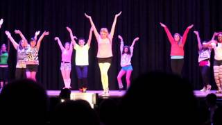 Everybody Dance Now Show Chior Sping Performance (Glee Club)