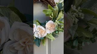 Perfect wreath for all year long, or for a wedding. #wreaths #weddingdecor #esty #love