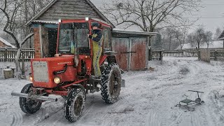 Т25 пробиває дороги саморобним отвалом, важко, але можливо!