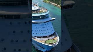 Freedom of the Seas cruise ship bow