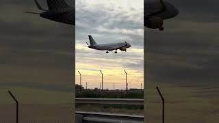 landing airplane