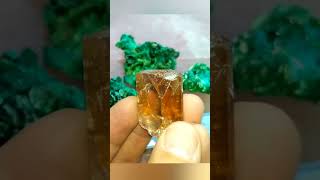 Cognac Topas Kristalle, Pakistan. Cognac Topaz crystals, Pakistan.