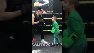 Nikola trenira boks