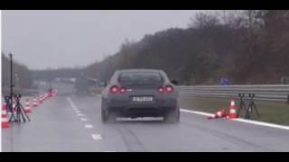 Nissan GT-R R35 ALPHA 16 - Revs & Accelerations!2