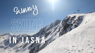 Sunny skiing in Jasna