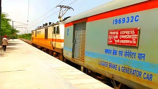 Poorva express High speed train running 130 km/hour 😱 #trainvideos