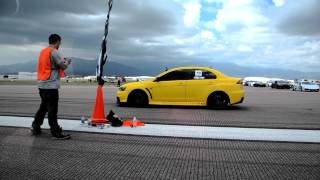 R35 GT-R Chases Down an Evo X - English Racing