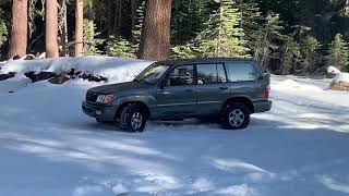 Toyota Land Cruiser off road in snow, gooseberry trail