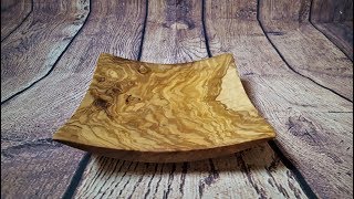 Woodturning - Demonstrating square bowl turning (spanish olive)