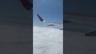 Viajando en avion hacia Arequipa y el Misti.