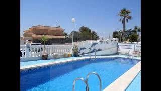 Ref SH01 - For Sale Large 3 bed Townhouse with separate apartment 165.000€