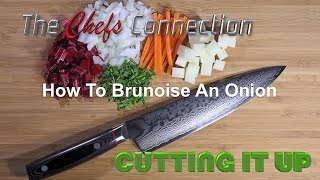 Brunoise an onion