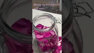 Making my own pigments from roses..