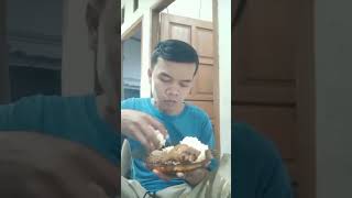 MAKAN PAHA AYAM BUMBU KECAP