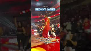 Bronny James with the Dougie at USC #sportswrap #basketball #lebronjames #sports #shorts